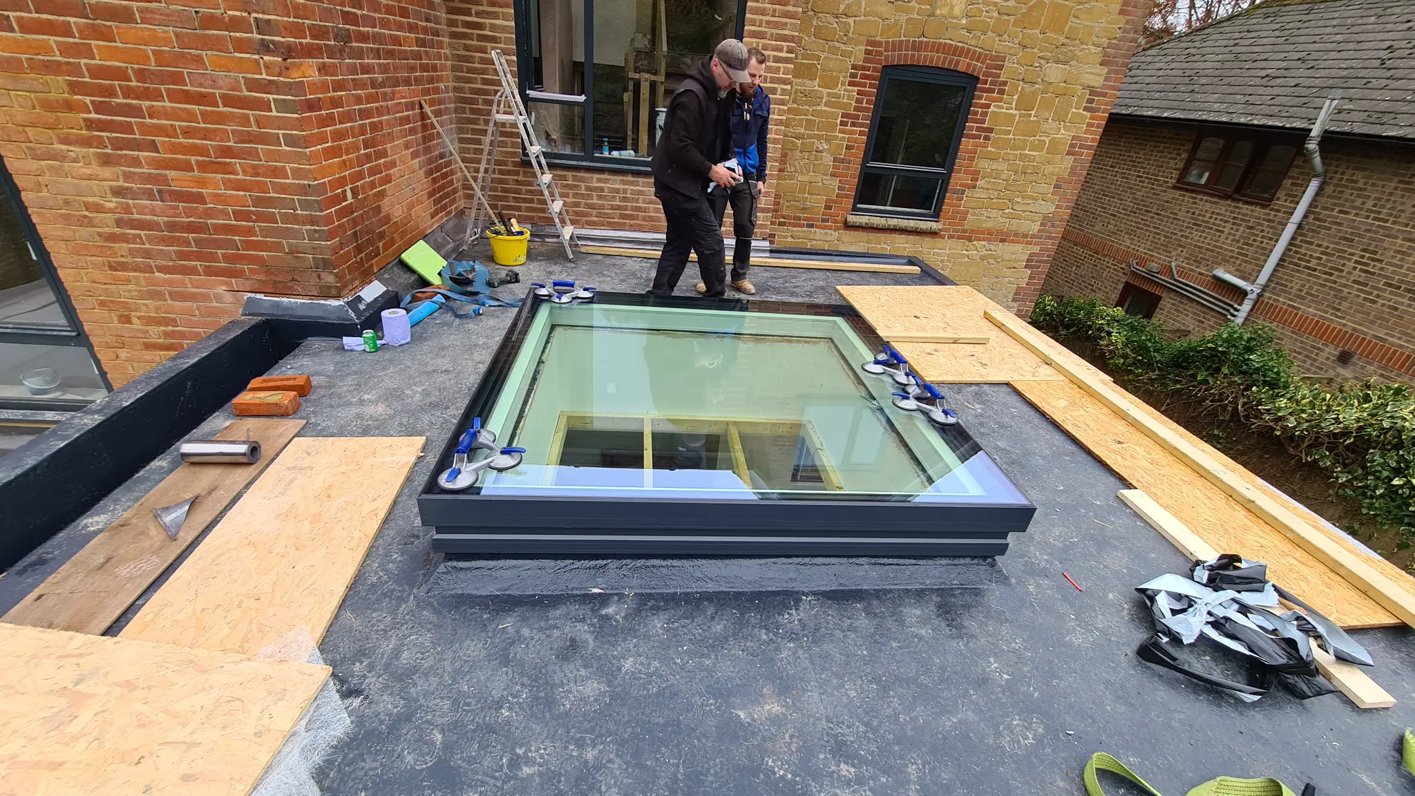 Electric skylight system